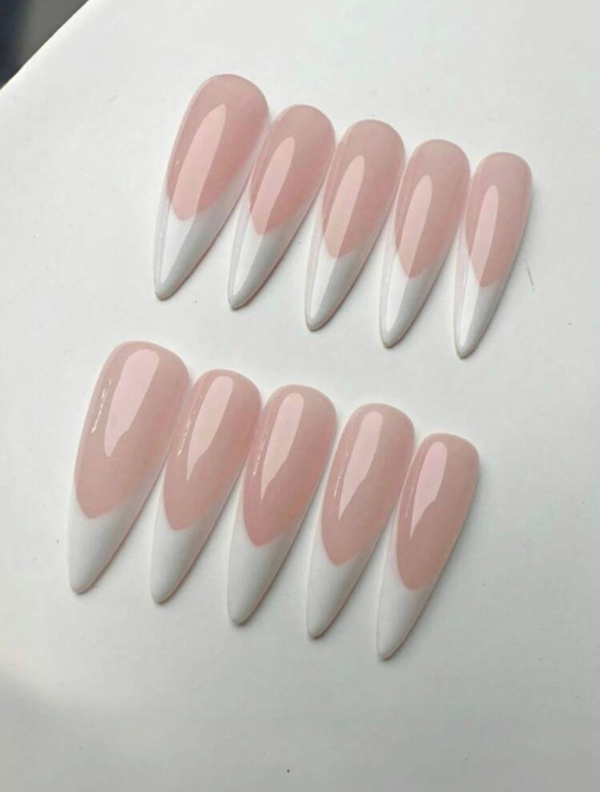 Minimalistic Simple French Tip Stiletto Press-on Nails